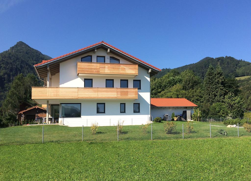 5-Sterne Active Ferienwohnung Chiemgau 마르콰트슈타인 객실 사진